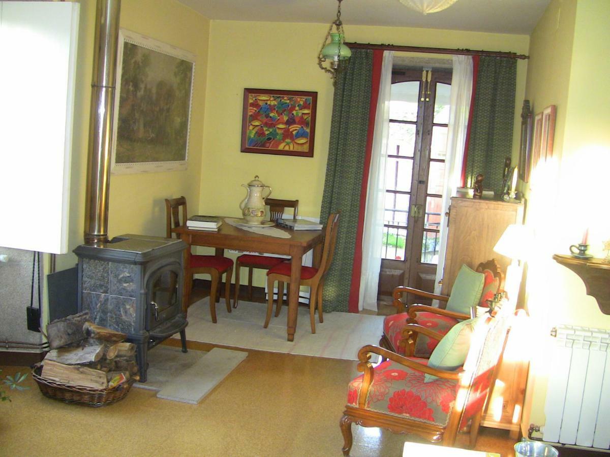 Гостевой дом Casa Xan Da Pena Villarmayor  Экстерьер фото